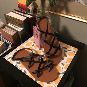 ROXY ankle wrap sandals